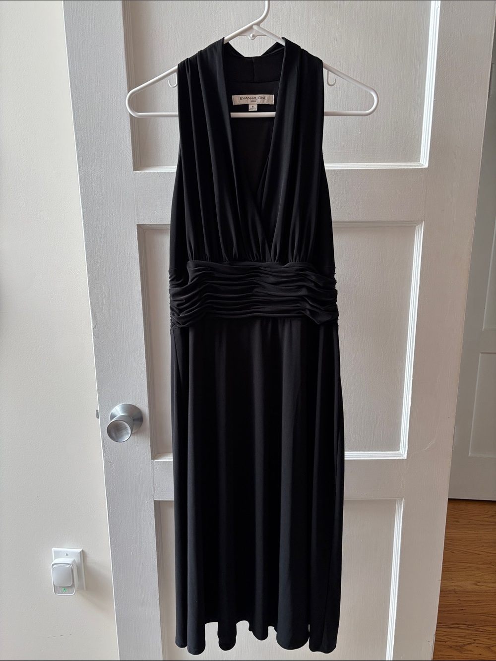 Evan Picone Black Sleeveless V-Neck Ruched-Waist Maxi Dress